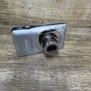 Canon PowerShot Digital ELPH SD1300 IS Point & Shoot 12.1MP Silver Camera Tested